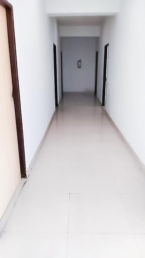 Roomshala 110 Hotel Mulaqaat - Shiv Nadar University Dadri Dış mekan fotoğraf